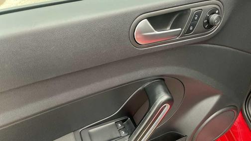 2019 Volkswagen Beetle 2.0T S