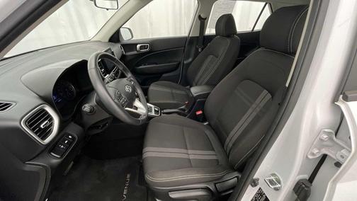 2022 Hyundai VENUE SEL