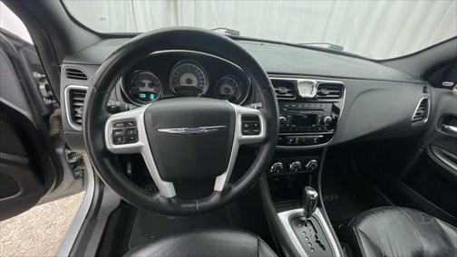 2014 Chrysler 200 Limited