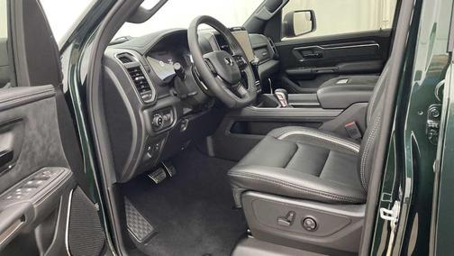Serrano Red 2026 RAM 1500 RHO
