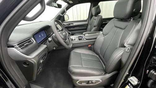 2026 Jeep Grand Wagoneer Base