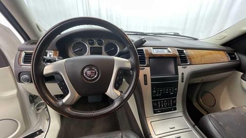 2013 Cadillac Escalade ESV Platinum Edition