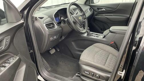 Mosaic Black Metallic 2024 Chevrolet Equinox LT