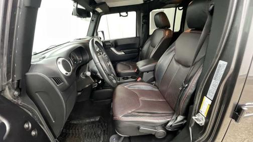 Granite Crystal Clearcoat Metallic 2018 Jeep Wrangler JK Unlimited Sahara