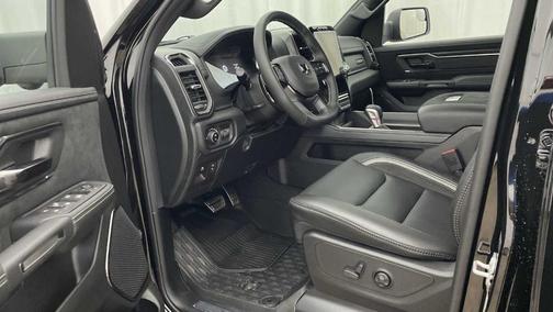 Diamond Black 2026 RAM 1500 RHO