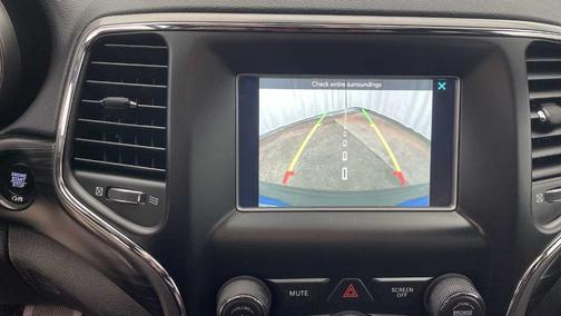 Diamond Black 2021 Jeep Grand Cherokee Laredo