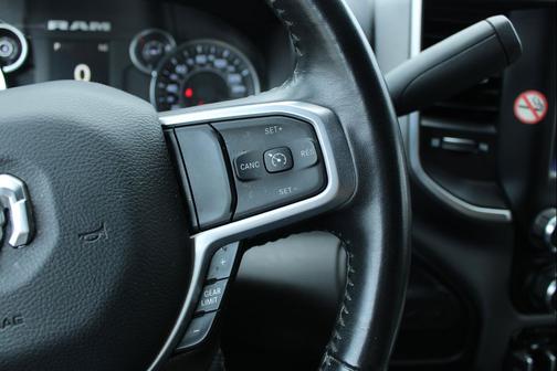 2024 RAM 3500 Big Horn Crew Cab 4x4 8' Box