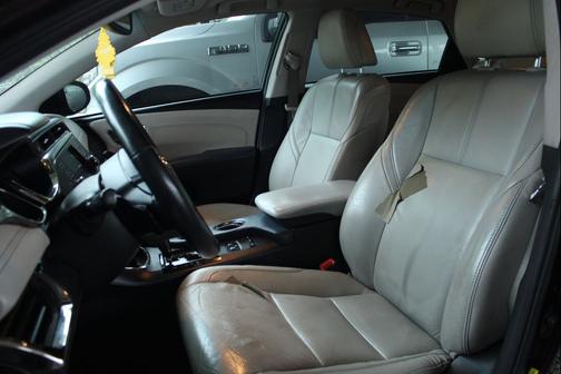 Magnetic Gray Metallic 2013 Toyota Avalon Limited