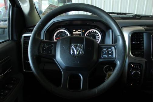 2019 RAM 1500 SLT