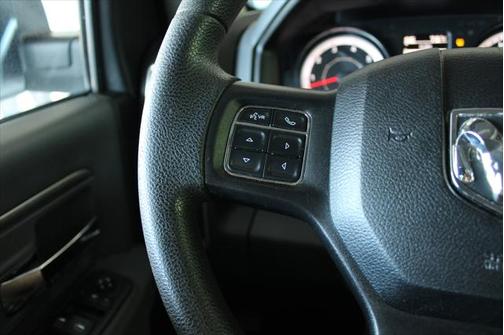2019 RAM 1500 SLT