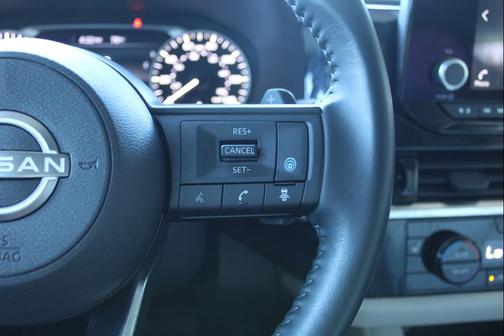 2025 Nissan Pathfinder SV FWD