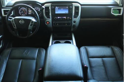 2018 Nissan Titan SL