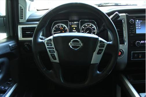 2018 Nissan Titan SL