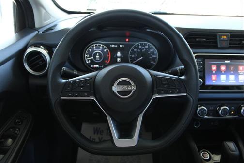 2023 Nissan Versa 1.6 SV