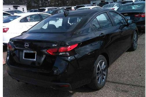 2023 Nissan Versa 1.6 SV