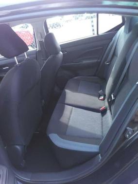 2023 Nissan Versa 1.6 SV