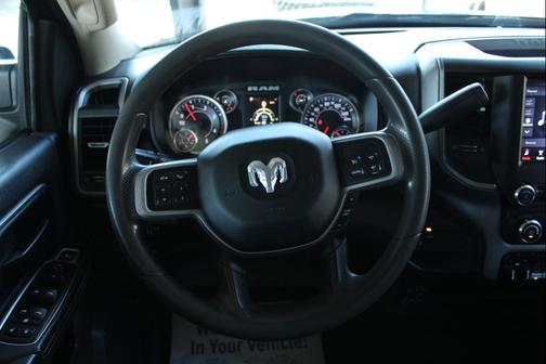 2020 RAM 2500 Tradesman Crew Cab 4x4 6'4' Box