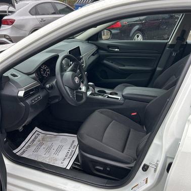 2025 Nissan Altima SV FWD