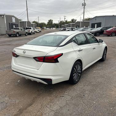 2025 Nissan Altima SV FWD