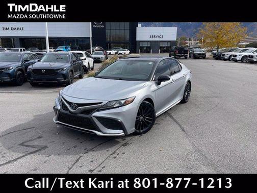 Celestial Silver Metallic/Midnight Black Metallic 2023 Toyota Camry XSE
