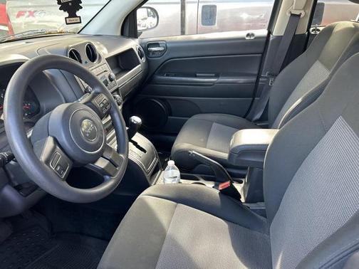 2012 Jeep Compass Sport