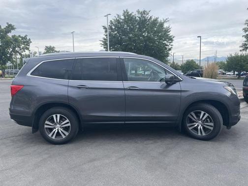 2017 Honda Pilot EX