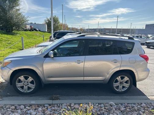 2007 Toyota RAV4 Sport