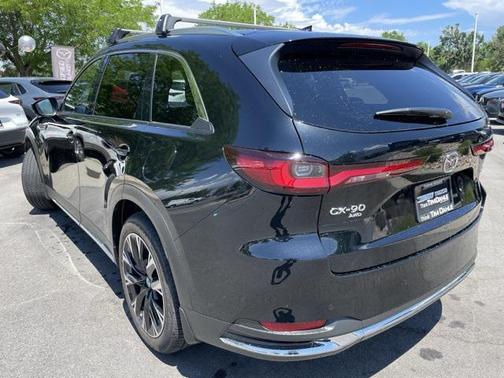 2025 Mazda CX-90 PHEV Premium Plus