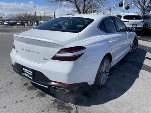 2022 Genesis G70 2.0T AWD