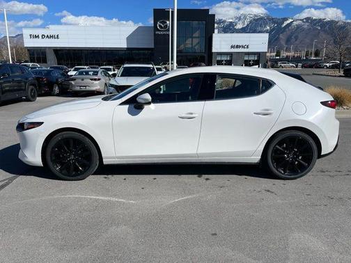 Snowflake White Pearl Mica 2026 Mazda Mazda3 FWD w/Premium Package