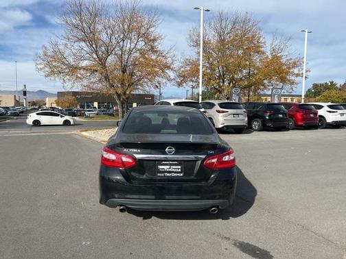 2016 Nissan Altima 2.5 SR