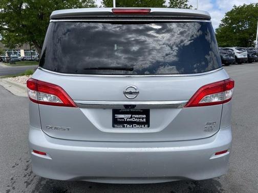 2016 Nissan Quest SV