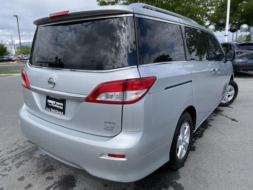 2016 Nissan Quest SV