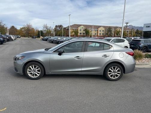 2016 Mazda Mazda3 i Sport