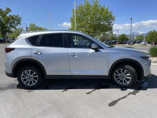 2022 Mazda CX-5 2.5 S Preferred