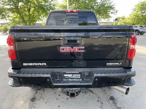2015 GMC Sierra 2500 Denali