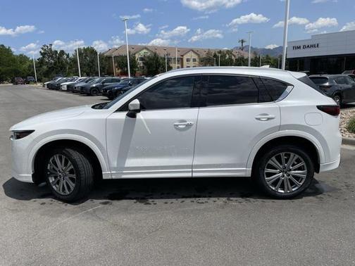 2022 Mazda CX-5 Signature