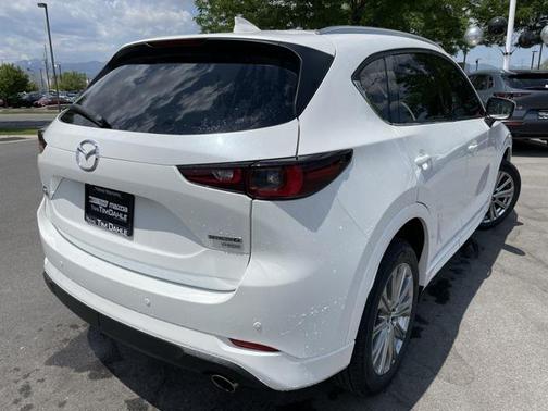 2022 Mazda CX-5 Signature