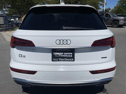 2022 Audi Q5 45 S line Premium