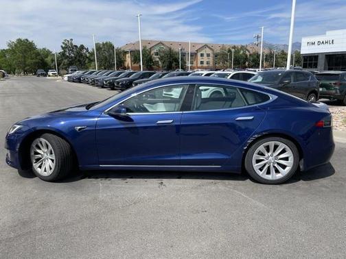 2017 Tesla Model S 90D