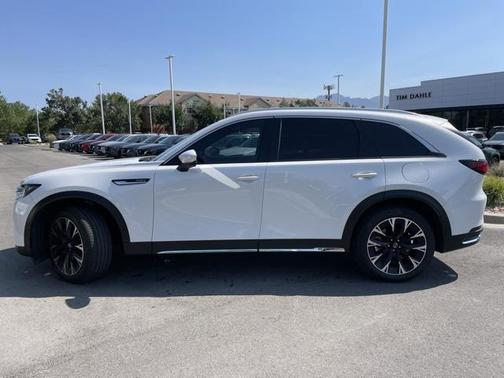 2024 Mazda CX-90 PHEV Premium Plus