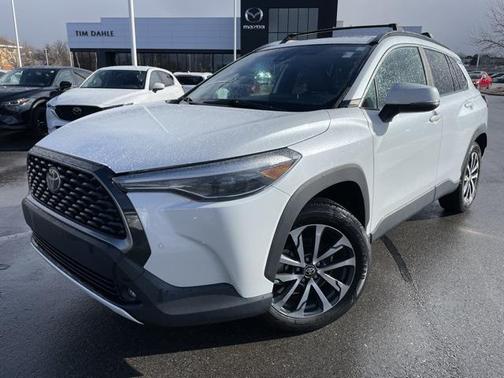 2022 Toyota Corolla Cross XLE