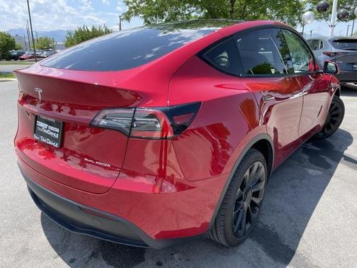 2021 Tesla Model Y Long Range Dual Motor All-Wheel Drive