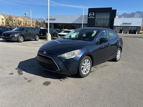 2017 Toyota Yaris iA Base