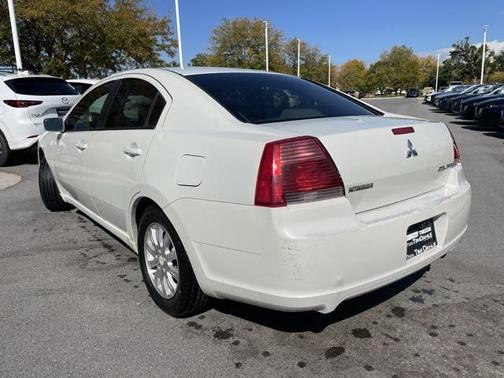 2008 Mitsubishi Galant Base