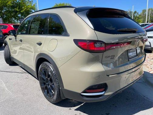 Zircon Sand Metallic 2026 Mazda CX-70 3.3 Turbo Premium Plus