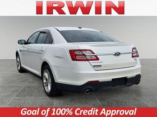 2015 Ford Taurus SEL