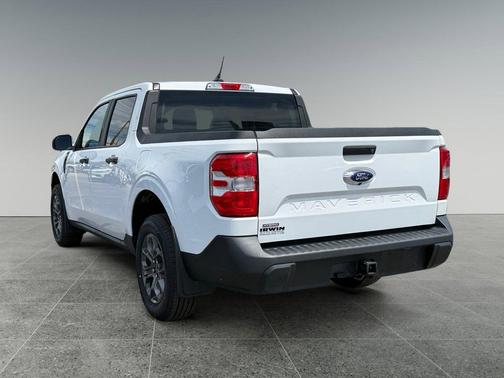 Oxford White 2023 Ford Maverick XLT