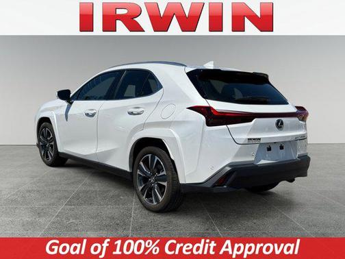 2025 Lexus UX 300h Premium