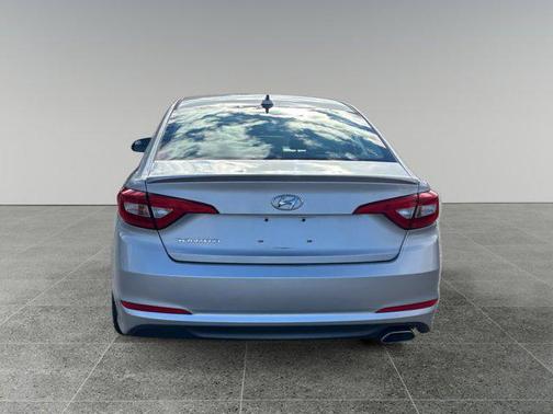 2017 Hyundai SONATA Base